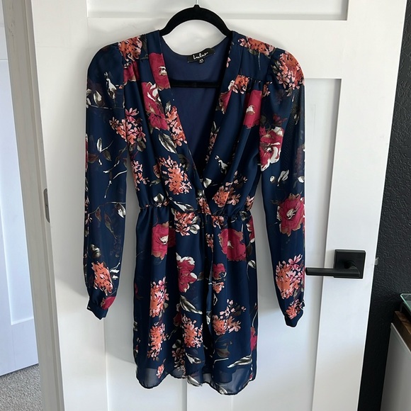 Lulu’s XS Navy Floral Dress - Picture 5 of 8